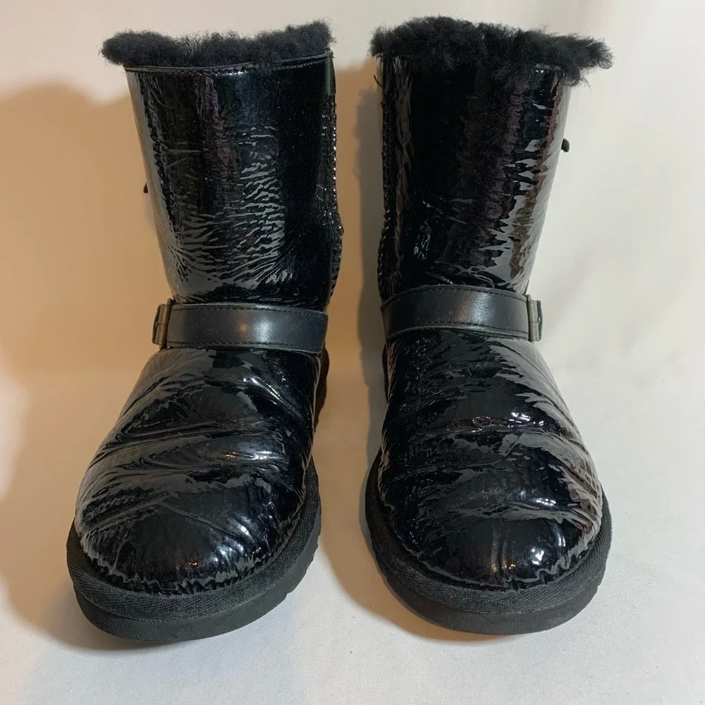 UGG Black Shiny Booties Sz 5 Big Girl